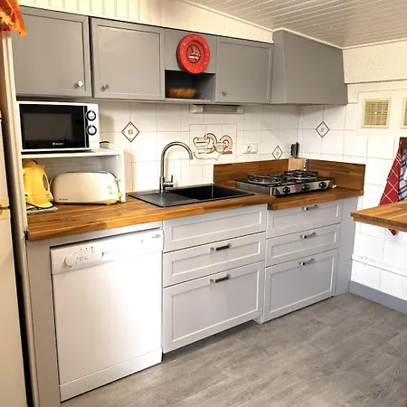 Maison De A 100 M De La - 4 Personnes * Frontignan