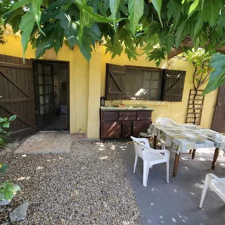 Maison De A 100 M De La - 4 Personnes Nyaraló Frontignan