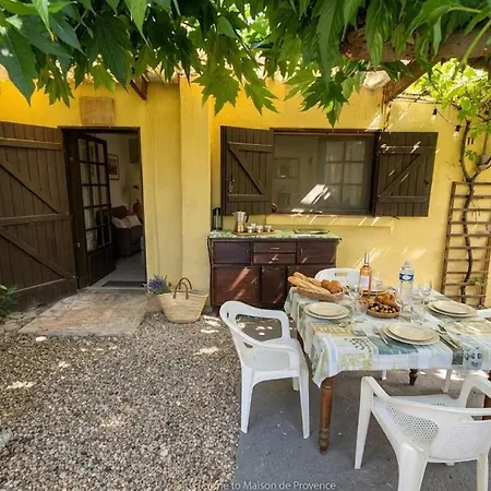 Maison De A 100 M De La - 4 Personnes * Frontignan