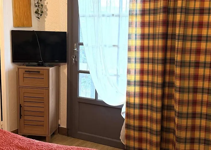 Maison De A 100 M De La - 4 Personnes